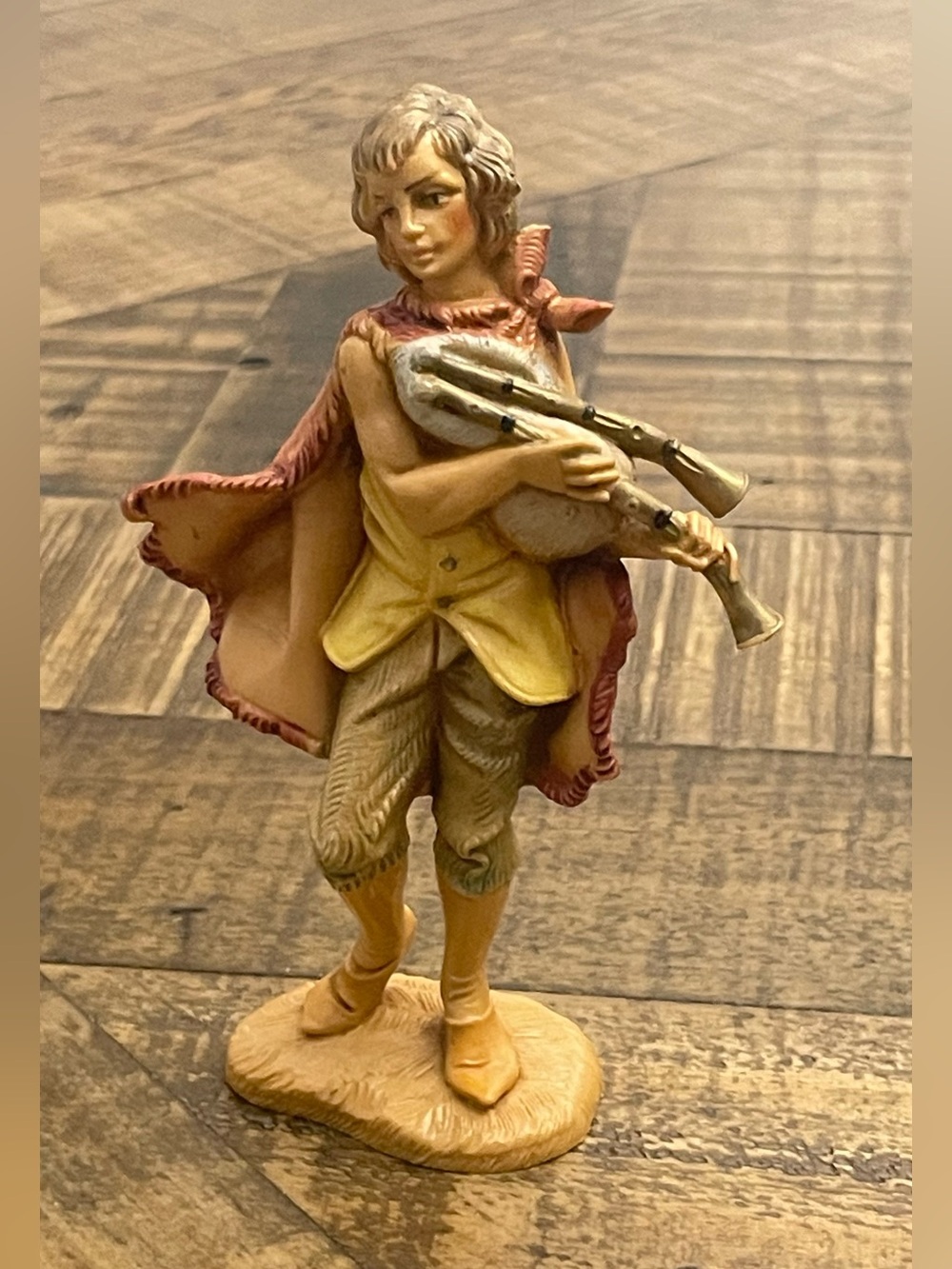 Fontanini "Josiah the Bagpiper" Nativity figure from the 5" Italian series